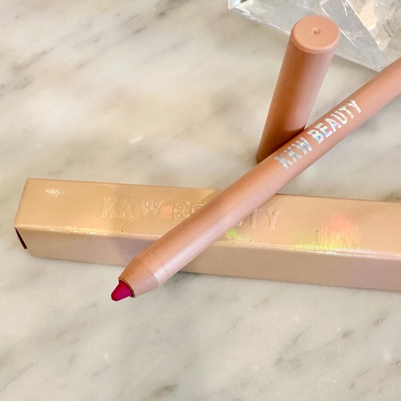 2/$12 * New KKW Birthday Kiss Lip Liner - Picture 2 of 5